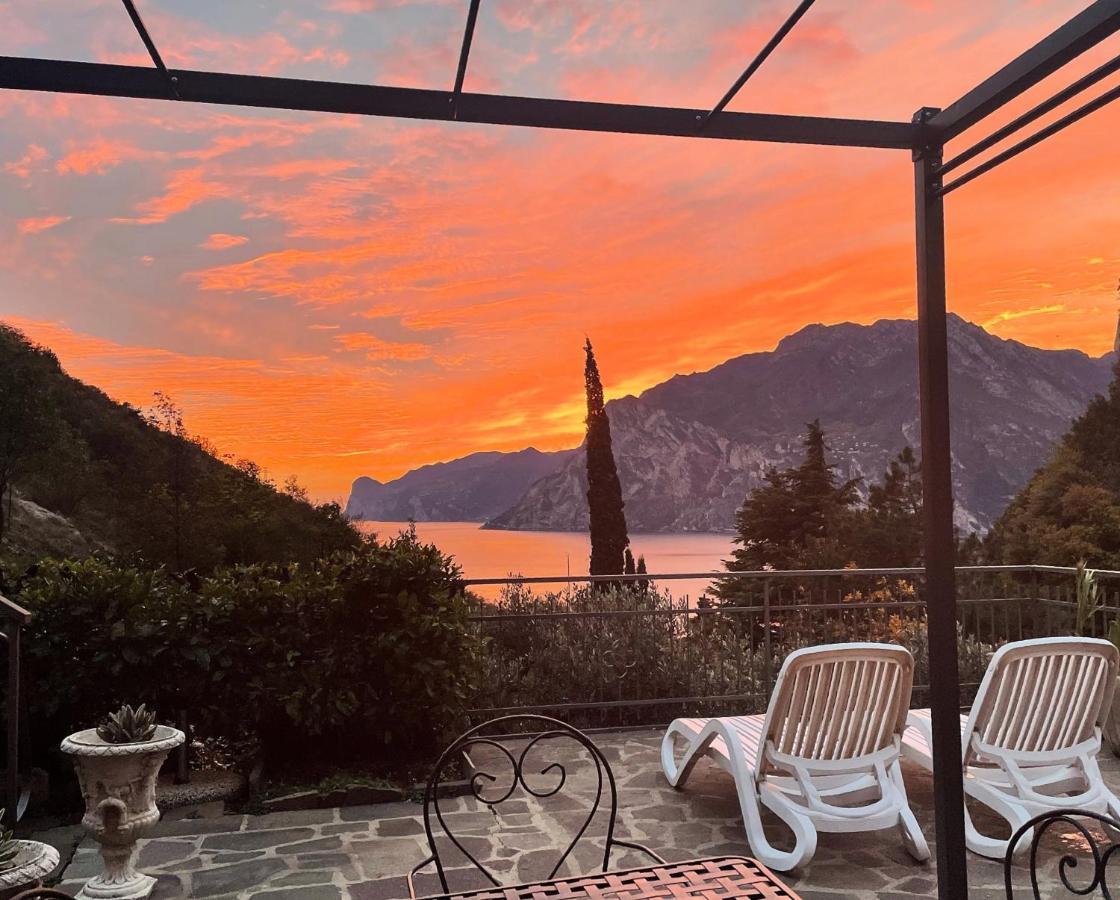 Viewlake Apartment Torbole Sul Garda Ngoại thất bức ảnh