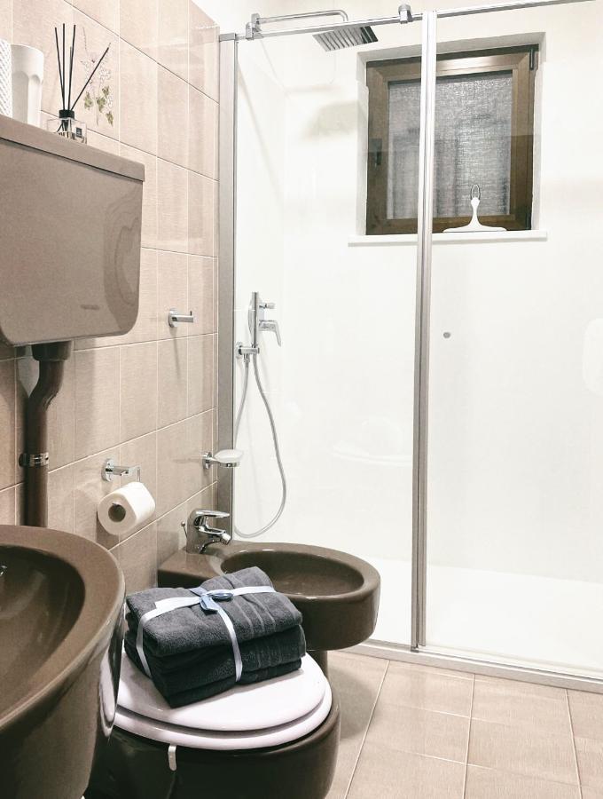 Viewlake Apartment Torbole Sul Garda Ngoại thất bức ảnh